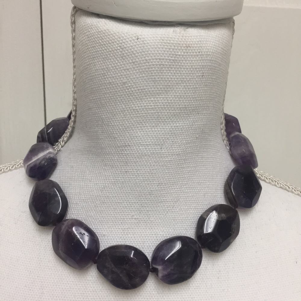 Purple Stone Look Necklace